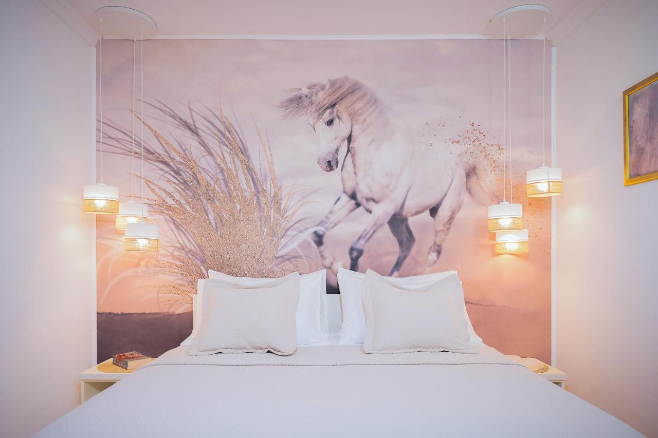 Villa Capitis In The Center- Luxury Apartment With Swimming Pool Хвар Экстерьер фото